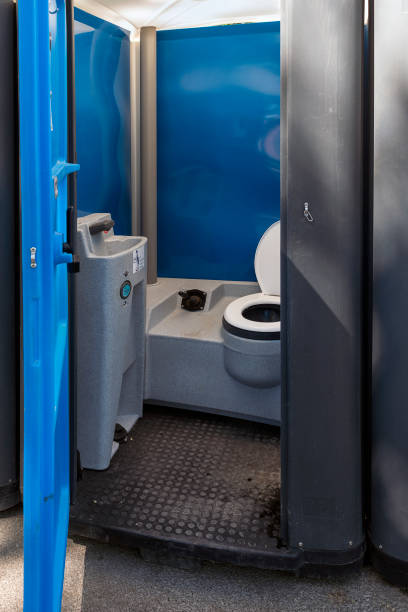 Portable bathroom rental in Whitehorn Cove, OK